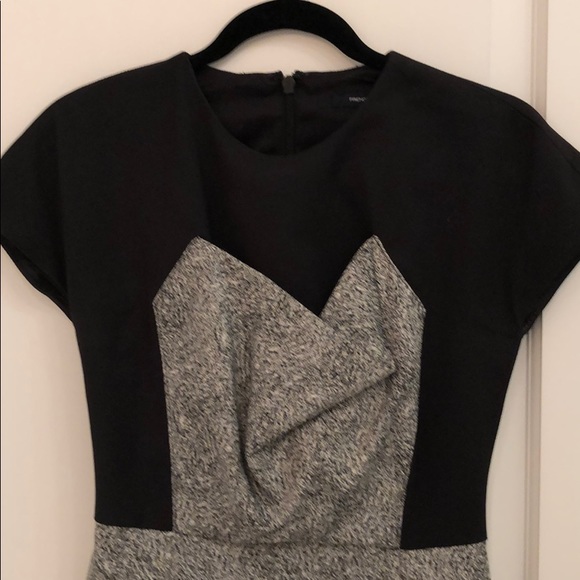 French Connection midi dress with and zip back. - Picture 2 of 4